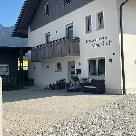 Ferienwohnungen Alpenflair - Barrierefrei Urlauben Oberammergau Exterior photo