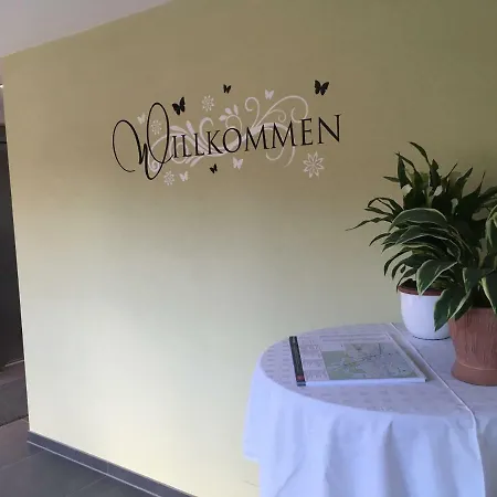 Ferienwohnungen Alpenflair - Barrierefrei Urlauben Oberammergau Exterior photo
